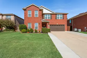 221 Wenrick Dr, Roanoke, TX 76262 - Photo 4