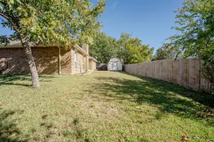 7205 Windcrest Ct E, North Richland Hills, TX 76182 - Photo 12