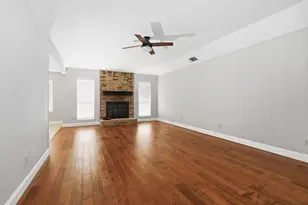 7205 Windcrest Ct E, North Richland Hills, TX 76182 - Photo 18