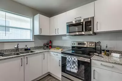 2310 Dalworth Street, Grand Prairie, TX 75050 - Photo 4