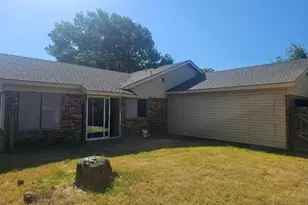 707 Southwood Cir, Duncanville, TX 75137 - Photo 8