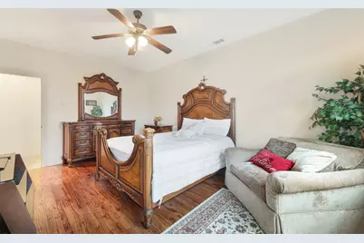 571 Rockingham Drive, Irving, TX 75063 - Photo 12