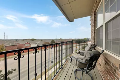 571 Rockingham Drive, Irving, TX 75063 - Photo 22