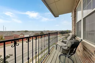 571 Rockingham Dr, Irving, TX 75063 - Photo 22