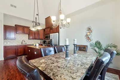 571 Rockingham Drive, Irving, TX 75063 - Photo 10