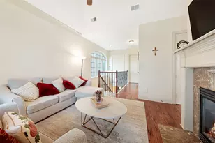 571 Rockingham Dr, Irving, TX 75063 - Photo 4