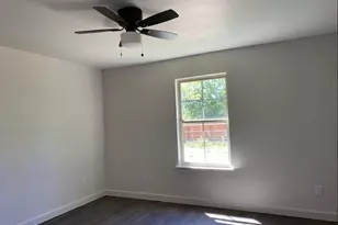 124 Bridlewood Ln, Bridgeport, TX 76426 - Photo 12