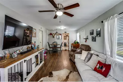 606 Tamara Lane, Grand Prairie, TX 75051 - Photo 4