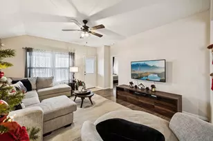 6337 Pontoon St, Fort Worth, TX 76179 - Photo 4