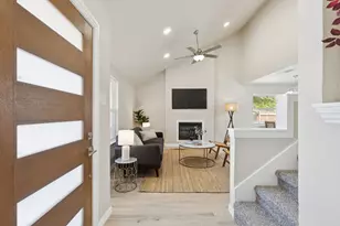 2902 Lancer Ln, Garland, TX 75044 - Photo 4