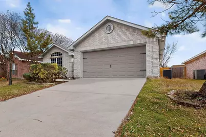 721 Somerset Drive, Cedar Hill, TX 75104 - Photo 2