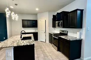 16525 Portage St, Justin, TX 76247 - Photo 4