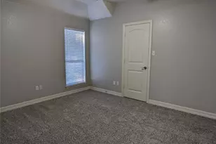 302 S Cedar Ridge Cir, Robinson, TX 76706 - Photo 20