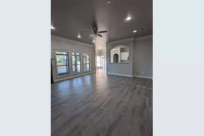 302 S Cedar Ridge Circle, Robinson, TX 76706 - Photo 4