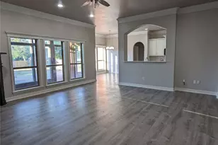 302 S Cedar Ridge Cir, Robinson, TX 76706 - Photo 4