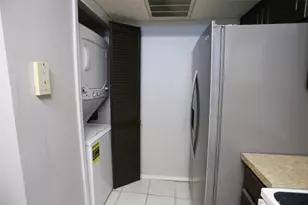 3406 Country Club Dr W, Irving, TX 75038 - Photo 8