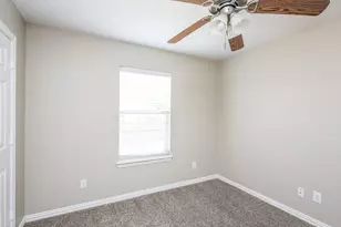 125 Currie Ct, Crowley, TX 76036 - Photo 12