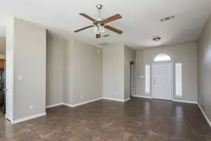 125 Currie Ct, Crowley, TX 76036 - Photo 4