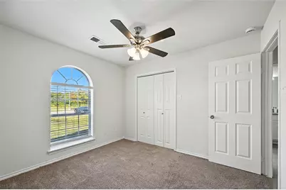 5007 Creek Crossing Drive, Greenville, TX 75402 - Photo 4