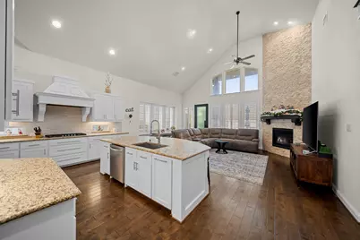 14209 Sparrow Hill Drive, Little Elm, TX 75068 - Photo 8