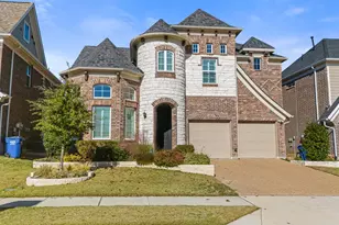14209 Sparrow Hill Dr, Little Elm, TX 75068 - Photo 2