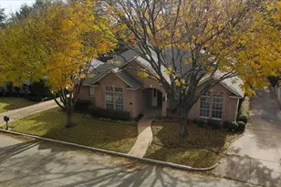 2833 Manorwood Trail, Fort Worth, TX 76109 - Photo 6