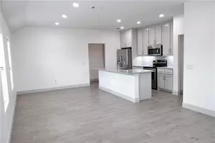 424 E Nelson St, Denison, TX 75021 - Photo 2