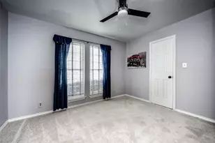 1030 N Meadow Ct, Lewisville, TX 75077 - Photo 16