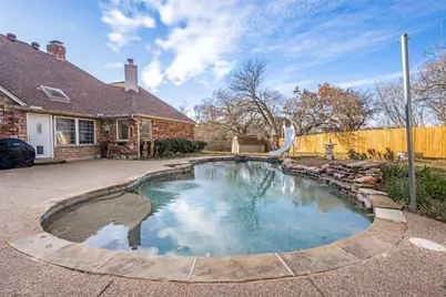 1030 N Meadow Court, Lewisville, TX 75077 - Photo 2