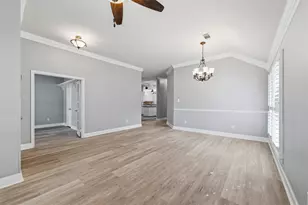 5867 Grayco Dr, Grand Prairie, TX 75052 - Photo 6