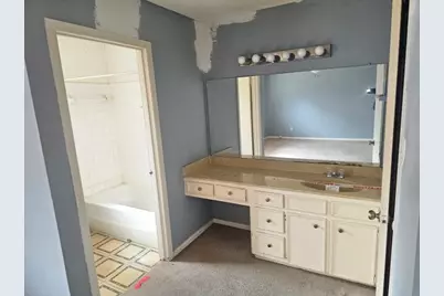 4961 Shadowbend Drive, Corpus Christi, TX 78413 - Photo 12