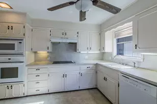 1009 Rambler Dr, Waco, TX 76710 - Photo 10