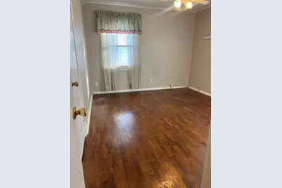 909 Rindie Street, Irving, TX 75060 - Photo 10