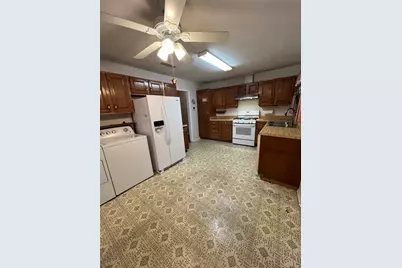 909 Rindie Street, Irving, TX 75060 - Photo 6