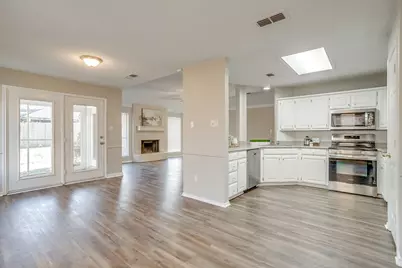 104 Sandlewood Lane, Burleson, TX 76028 - Photo 16