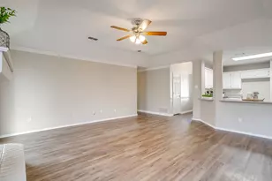 104 Sandlewood Ln, Burleson, TX 76028 - Photo 24