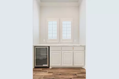 10708 Francis Drive, Waco, TX 76712 - Photo 8