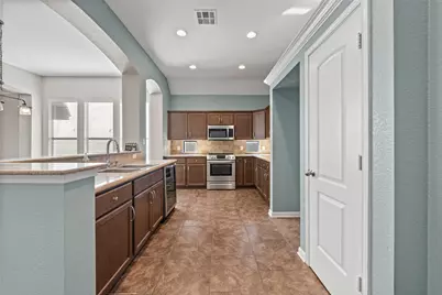 10445 Condor Loop, Waco, TX 76708 - Photo 8