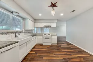 408 N Walnut St, Roanoke, TX 76262 - Photo 10