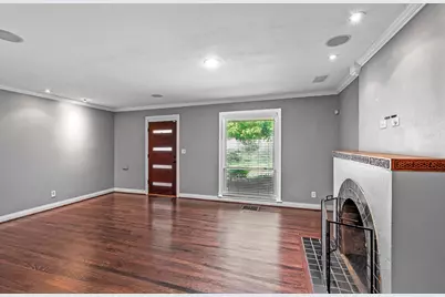 6802 Vivian Avenue, Dallas, TX 75223 - Photo 6