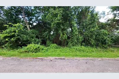 325 Capricorn Drive, Granbury, TX 76049 - Photo 1