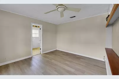 136 Bowie Street, McGregor, TX 76657 - Photo 20
