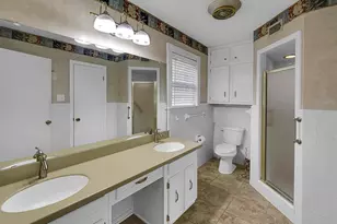 136 Bowie St, McGregor, TX 76657 - Photo 22