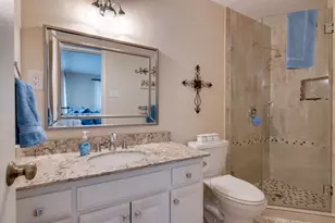 241 Hedgerow Ln, Lewisville, TX 75057 - Photo 18