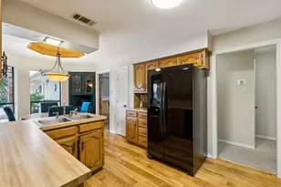 2218 Valley Mill, Carrollton, TX 75006 - Photo 12