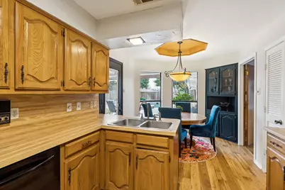 2218 Valley Mill, Carrollton, TX 75006 - Photo 14