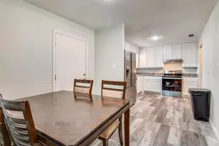 806 Highland Dr, Grand Prairie, TX 75051 - Photo 14