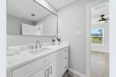 104 Clark Street, Whitesboro, TX 76273 - Photo 8