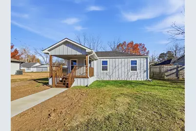 104 Clark Street, Whitesboro, TX 76273 - Photo 2