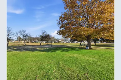 104 Clark Street, Whitesboro, TX 76273 - Photo 28